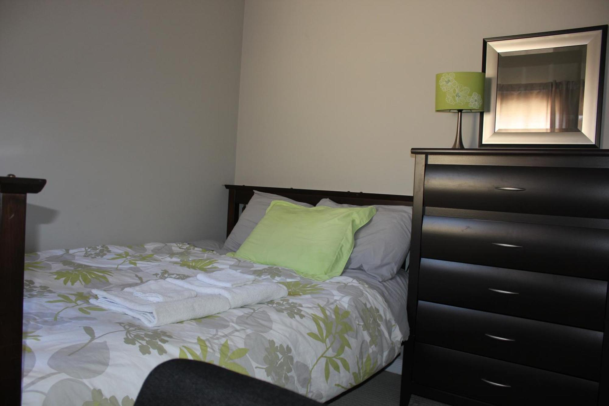 Boardwalk Homes - Executive Guest Rooms & Townhomes Kitchener Luaran gambar